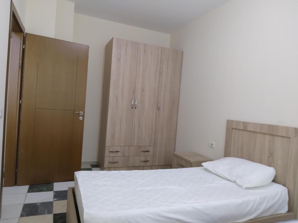 Bajovah Apartments & Restaurant Tirana Buitenkant foto