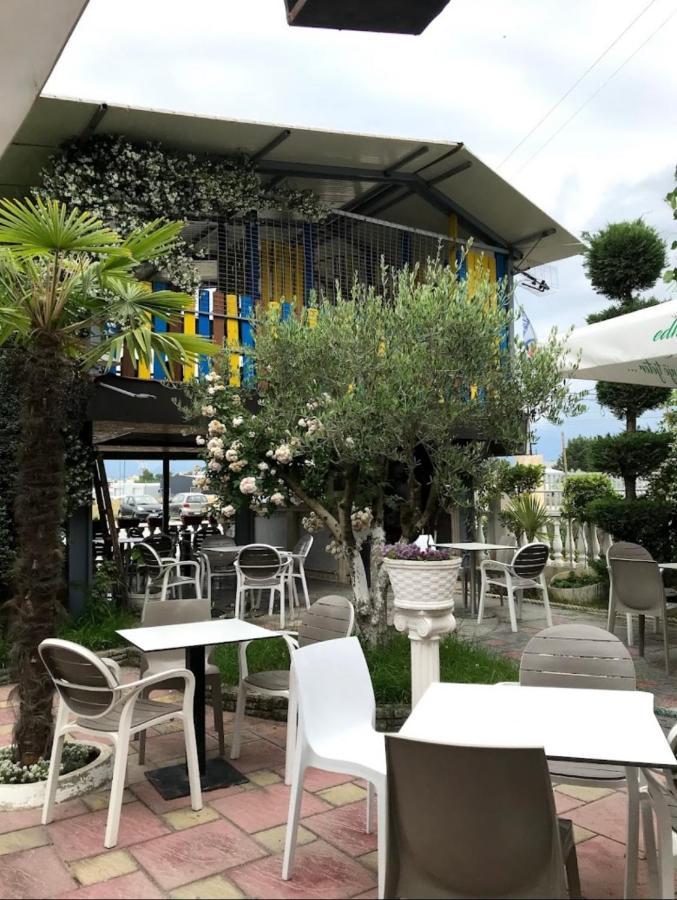 Bajovah Apartments & Restaurant Tirana Buitenkant foto