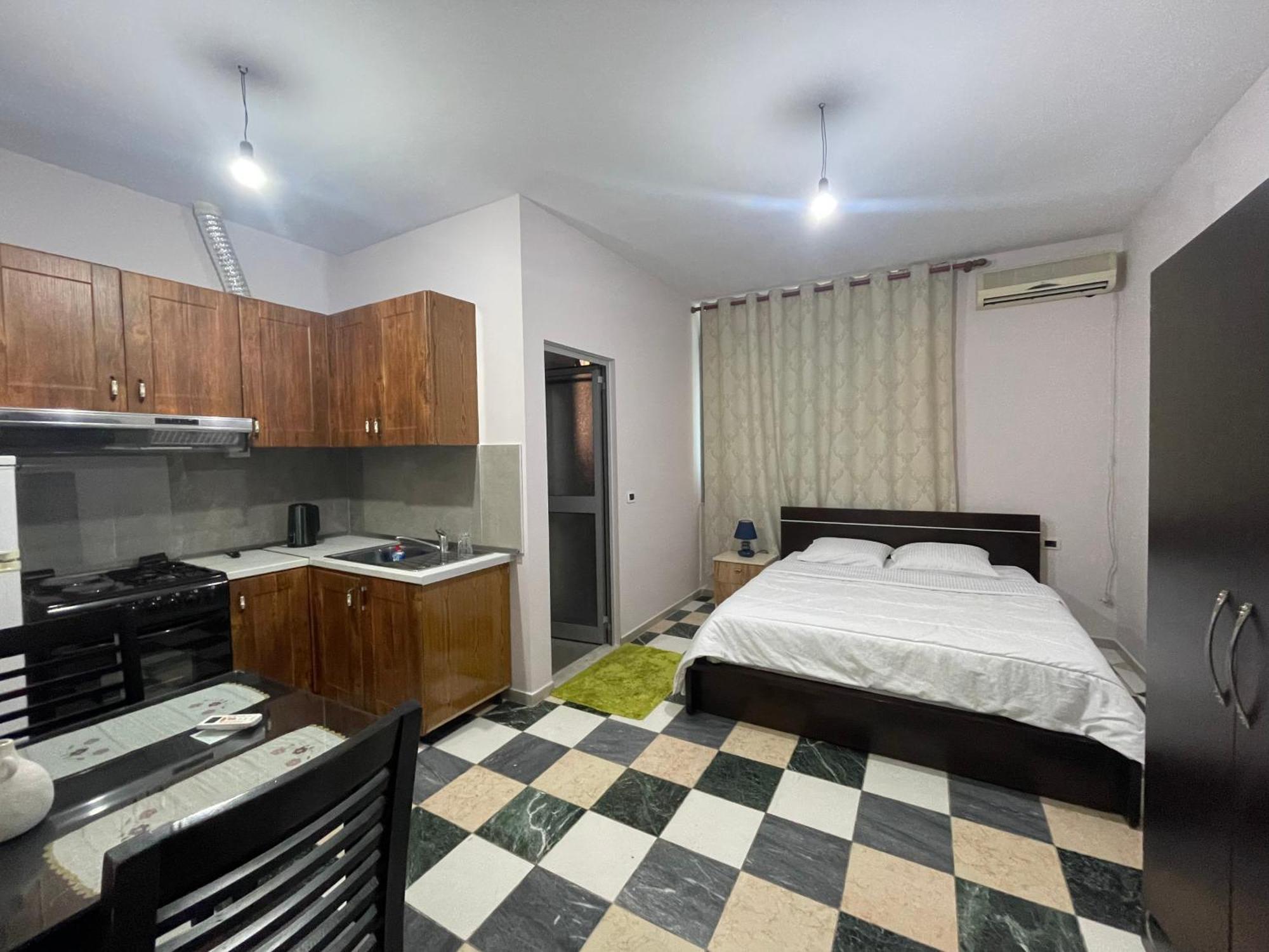 Bajovah Apartments & Restaurant Tirana Buitenkant foto